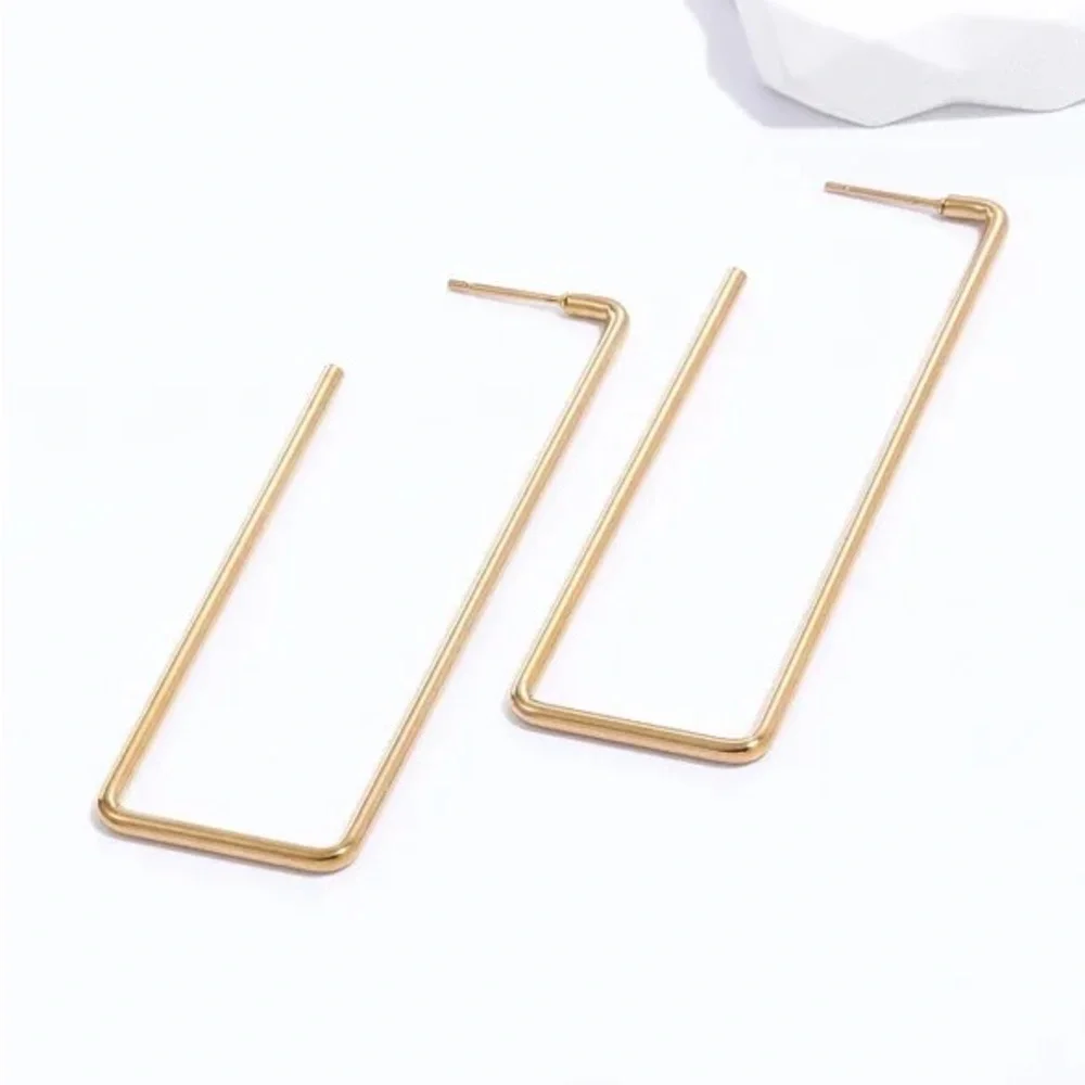 18K Rectangle hoop gold earrings - Picture 3 of 5